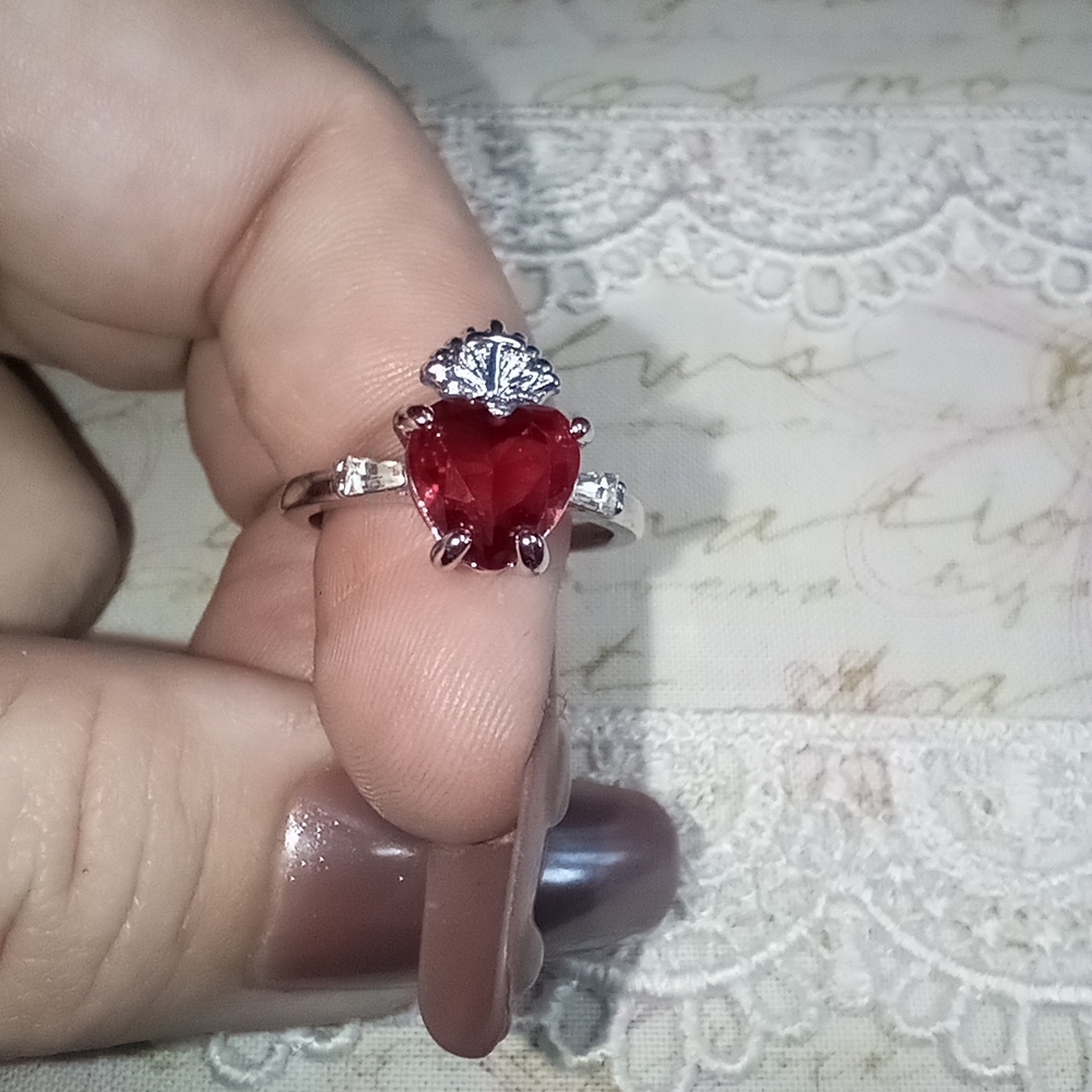 Sacred Heart Ring - Picture 3 of 7
